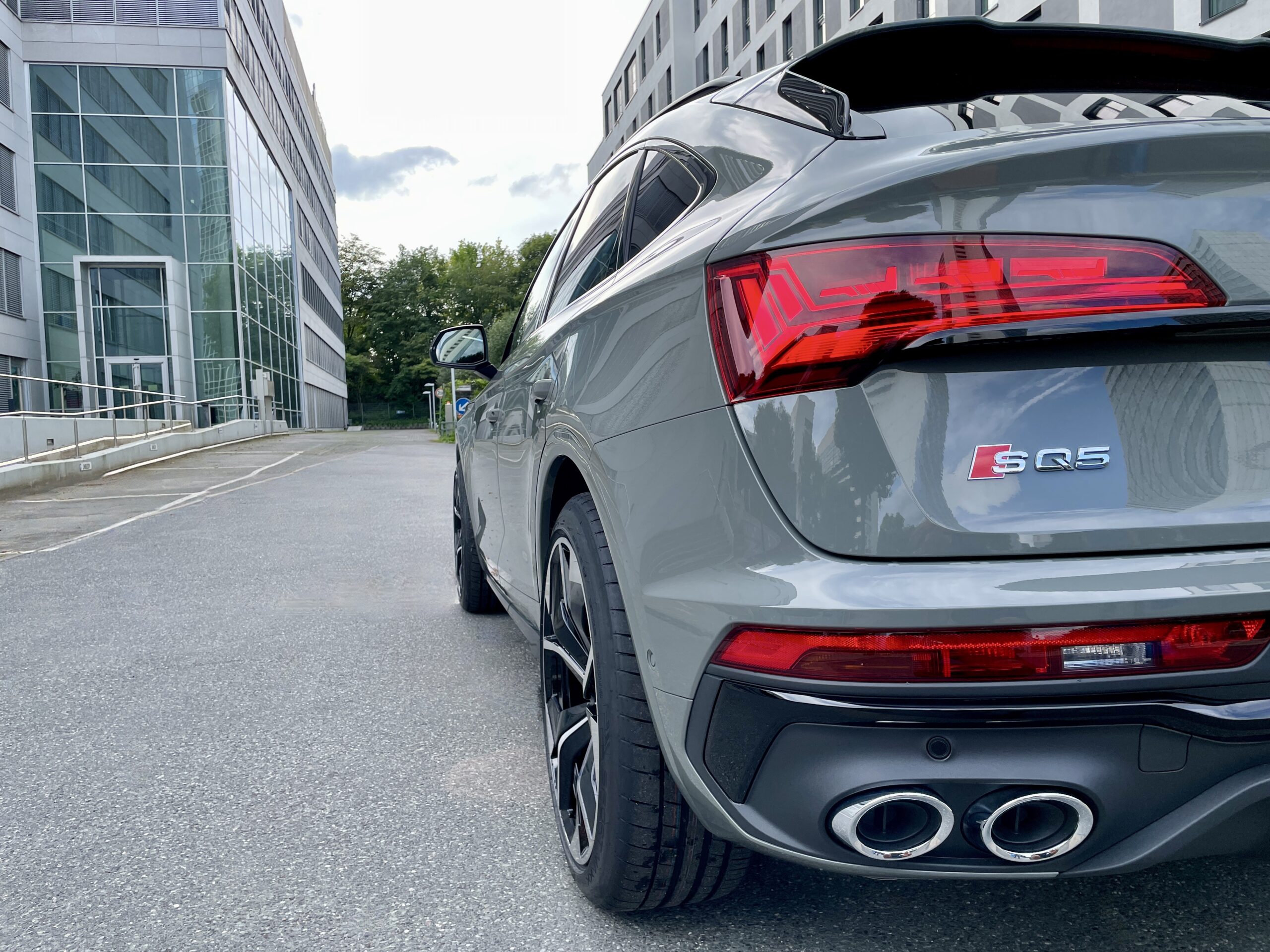 Rentium GmbH – luxury car rental